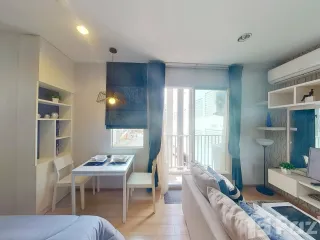 For sale スタジオ condo in Huai Khwang, Bangkok