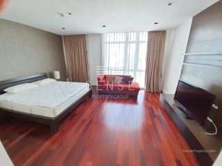 À louer 3 chambres condo à Pathum Wan, Bangkok