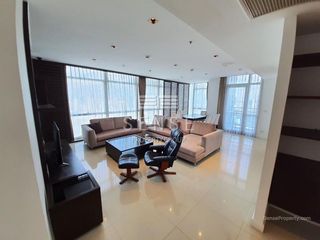 À louer 3 chambres condo à Pathum Wan, Bangkok