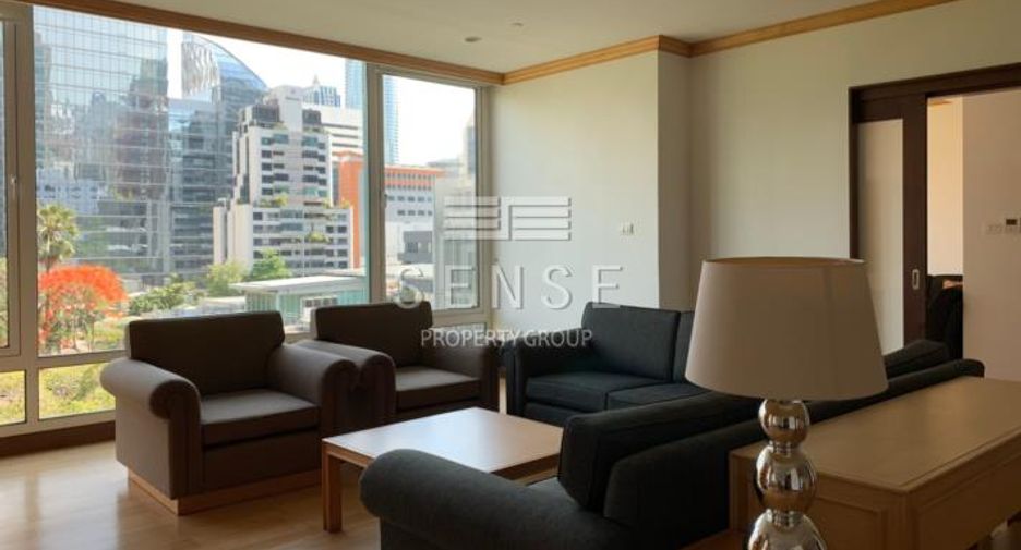 For rent 4 bedrooms condo in Pathum Wan, Bangkok