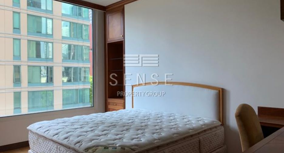 For rent 4 bedrooms condo in Pathum Wan, Bangkok