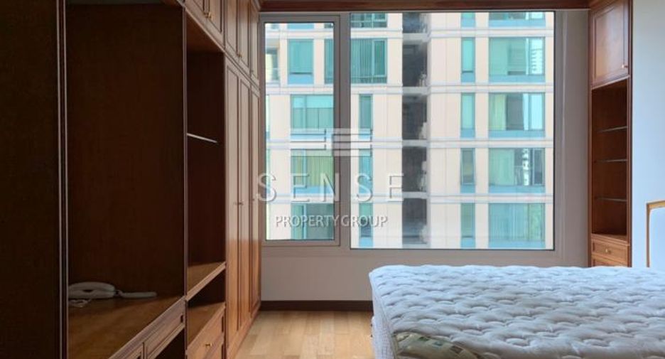 For rent 4 bedrooms condo in Pathum Wan, Bangkok