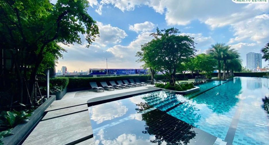 For sale 1 bed condo in Bang Na, Bangkok