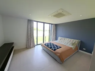 For sale 3 bed townhouse in Hua Hin, Prachuap Khiri Khan