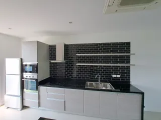 For sale 3 bed townhouse in Hua Hin, Prachuap Khiri Khan