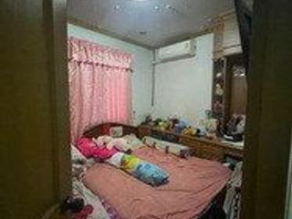 For sale 3 bed townhouse in Din Daeng, Bangkok
