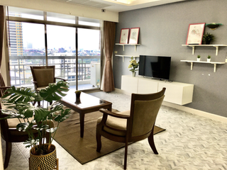 For rent and for sale studio condo in Watthana, Bangkok