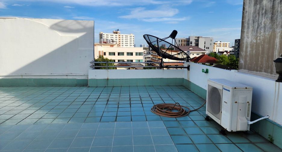 For sale そして for rent 1 Beds office in Phra Khanong, Bangkok