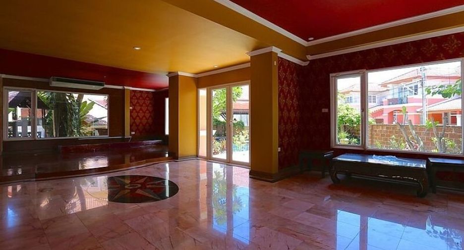 For sale 4 bedrooms house in Bang Lamung, Chonburi