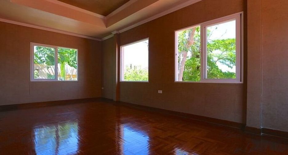 For sale 4 bedrooms house in Bang Lamung, Chonburi