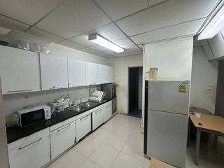 For rent 1 bed office in Khlong Toei, Bangkok