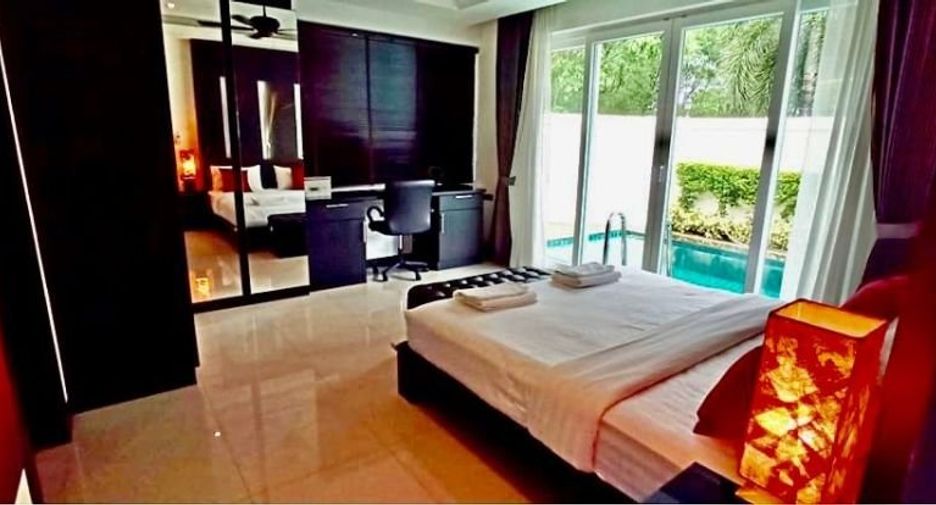 For sale 4 bedrooms house in Bang Lamung, Chonburi