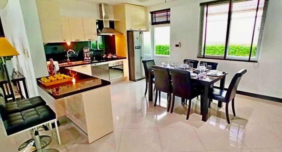 For sale 4 bedrooms house in Bang Lamung, Chonburi