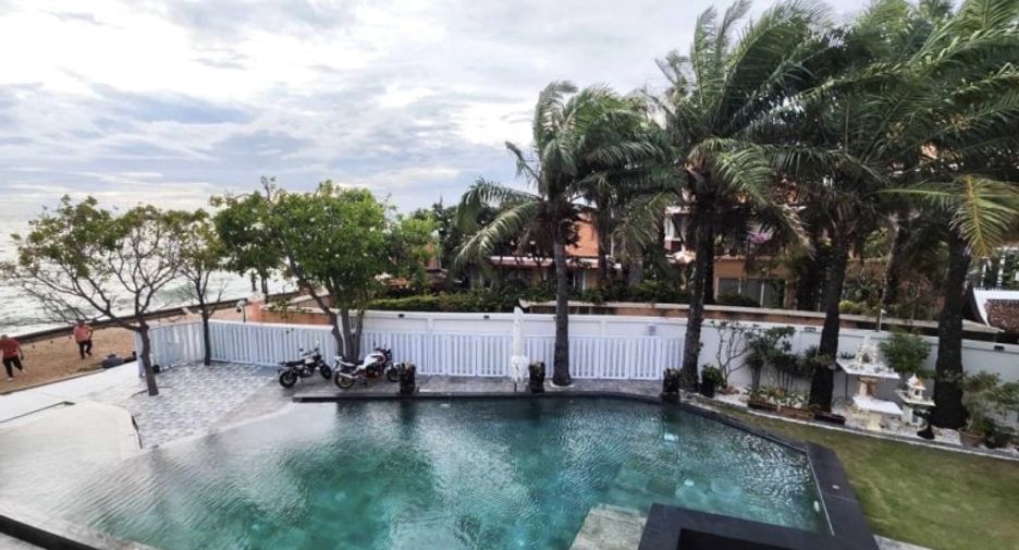 For sale 10 bed house in Sattahip, Pattaya