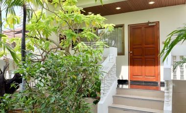 For rent 5 ベッドルーム townhouse in Sathon, Bangkok