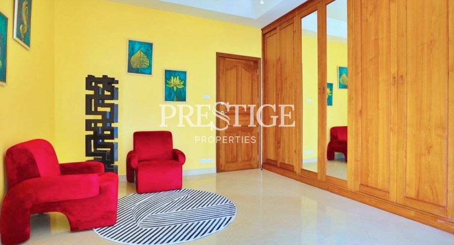 For sale 4 bed house in Bang Lamung, Chonburi