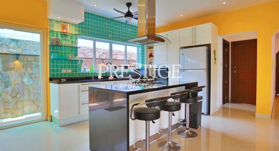 For sale 4 bed house in Bang Lamung, Chonburi