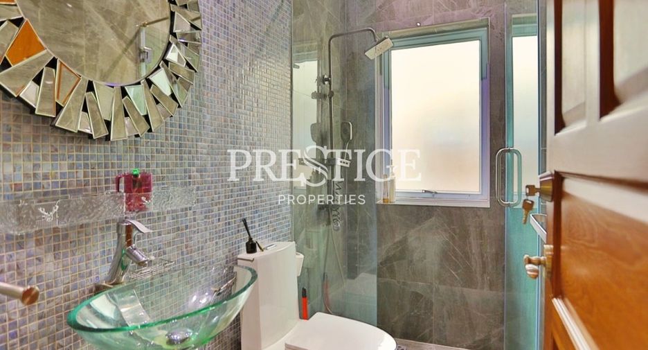 For sale 4 bed house in Bang Lamung, Chonburi