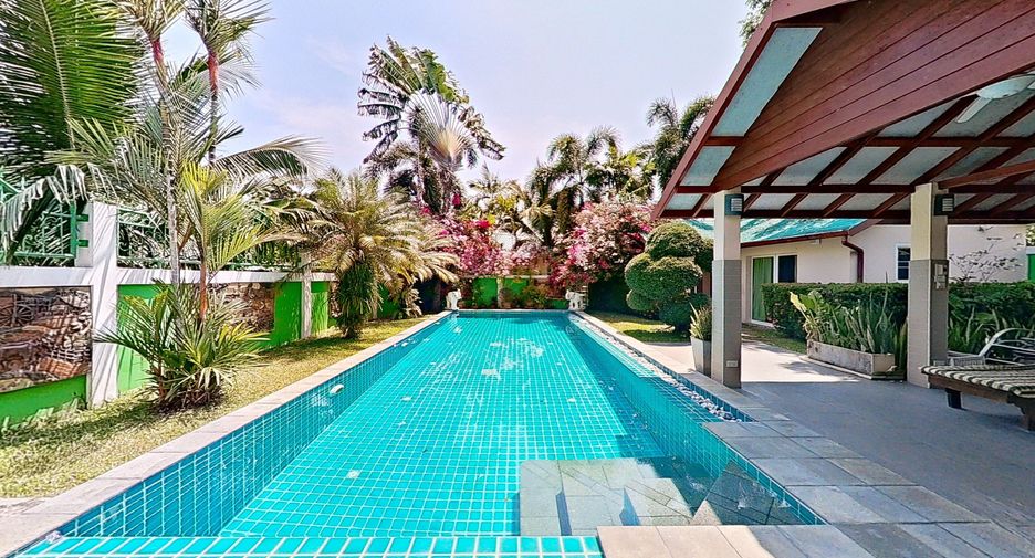 For sale 5 Beds villa in Thalang, Phuket