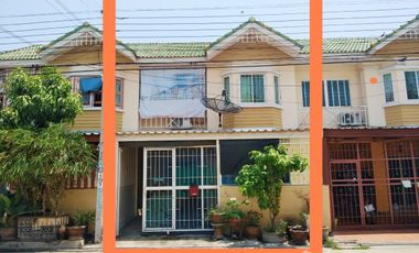 For sale 3 Beds townhouse in Bang Khun Thian, Bangkok