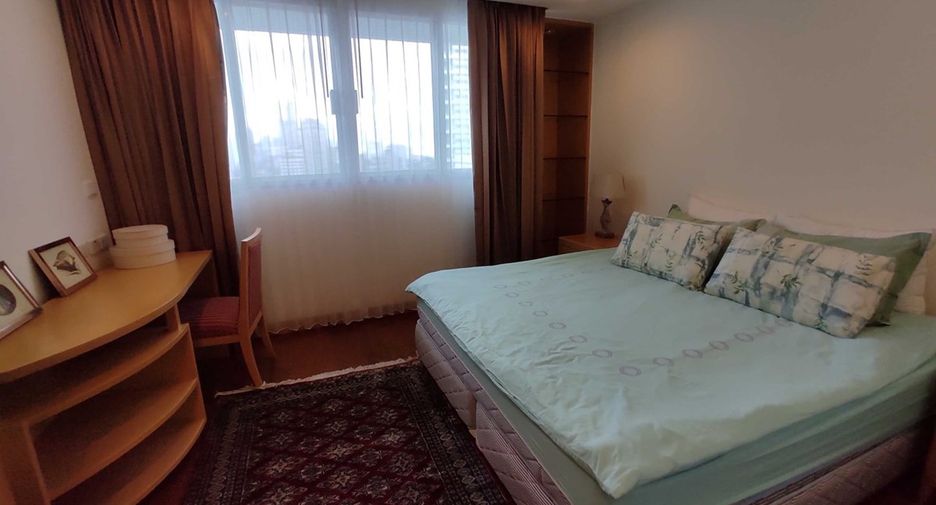 For rent 3 ベッドルーム condo in Khlong Toei, Bangkok