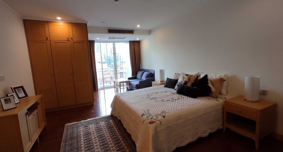 For rent 3 ベッドルーム condo in Khlong Toei, Bangkok