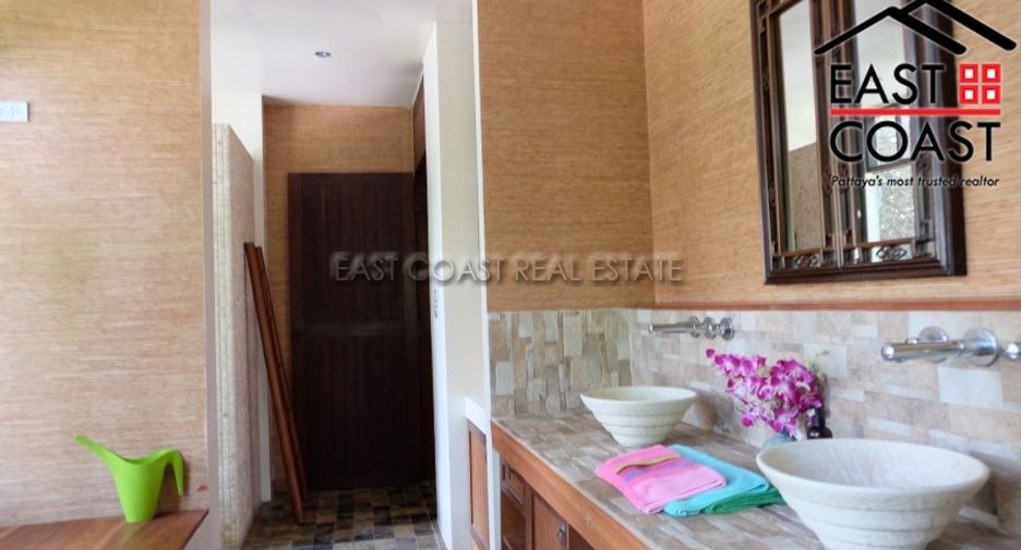 Casa en venta de 4 habitaciones en Bang Lamung, Chonburi