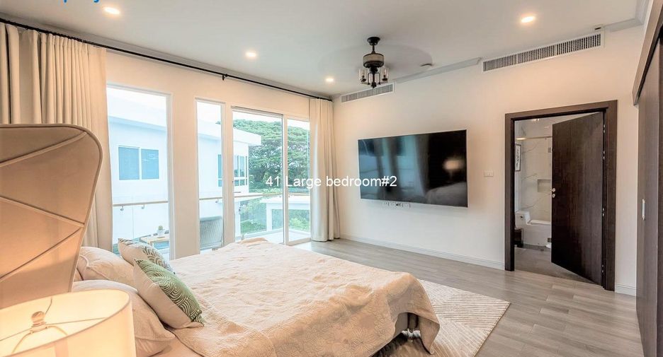 For sale 6 bed villa in Cha Am, Phetchaburi