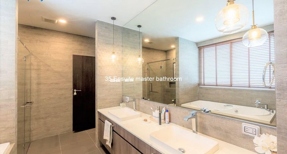 For sale 6 bed villa in Cha Am, Phetchaburi