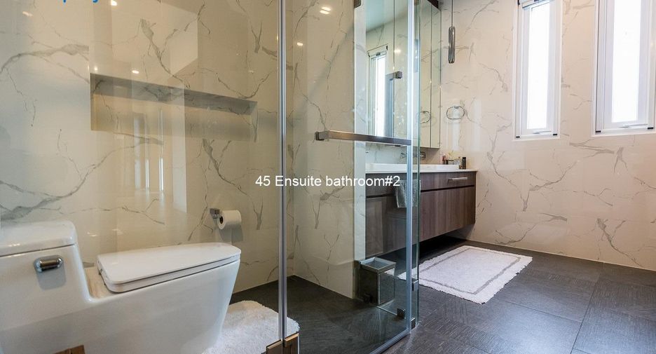 For sale 6 bed villa in Cha Am, Phetchaburi