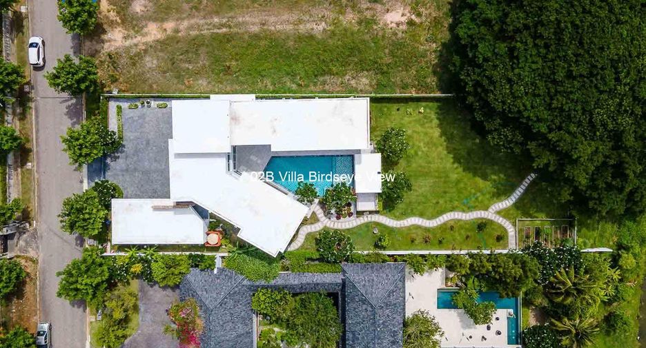 For sale 6 bed villa in Cha Am, Phetchaburi
