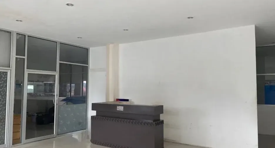 出租 和 出售 仓库 在 Lam Luk Ka, Pathum Thani