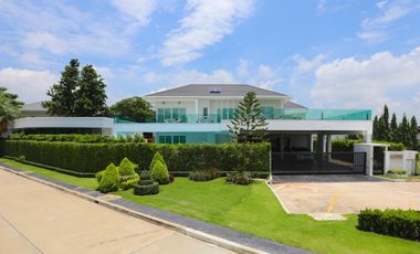 Haus zur Miete mit 9 Zimmer in Min Buri, Bangkok