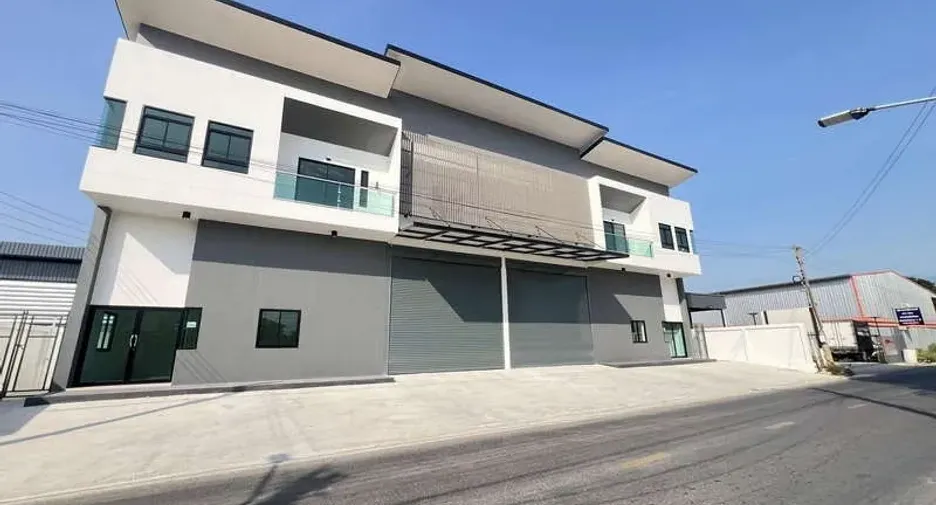 For rent and for sale warehouse in Lam Luk Ka, Pathum Thani