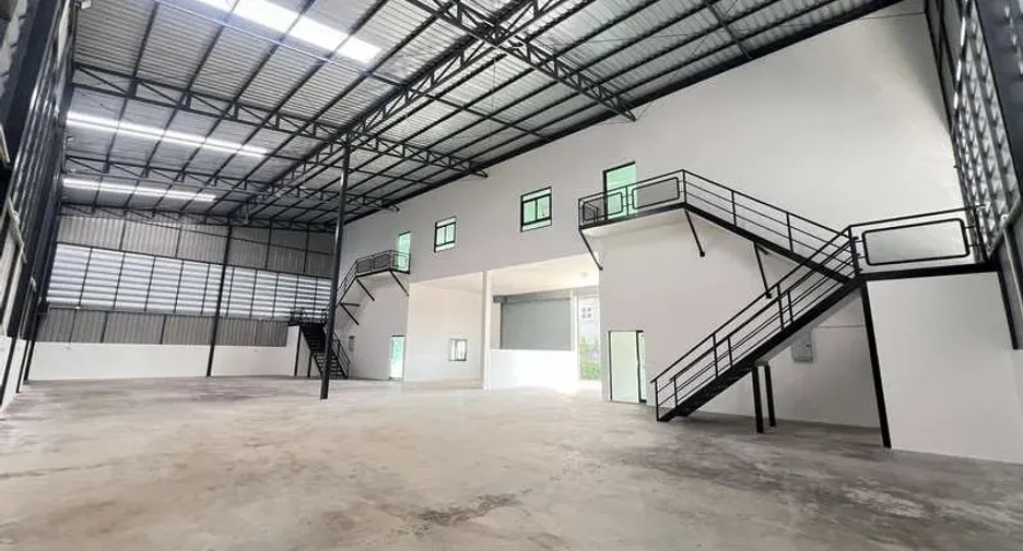 For rent and for sale warehouse in Lam Luk Ka, Pathum Thani