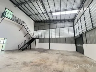 Аренда и продажа склад в Lam Luk Ka, Патумтани