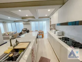 For sale 2 Beds house in Khlong Toei, Bangkok