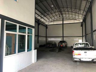 For rent warehouse in Pak Kret, Nonthaburi