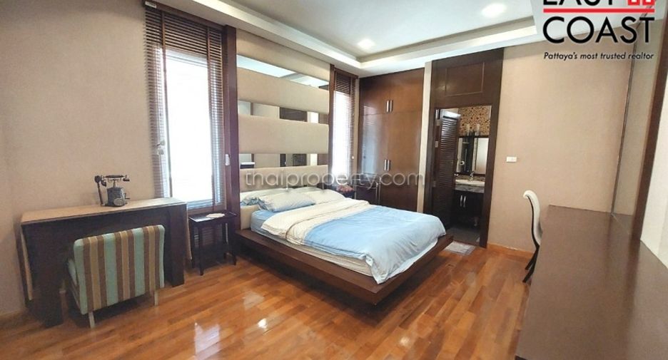 For sale 3 bedrooms house in Sattahip, Chonburi