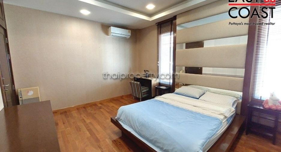For sale 3 bedrooms house in Sattahip, Chonburi
