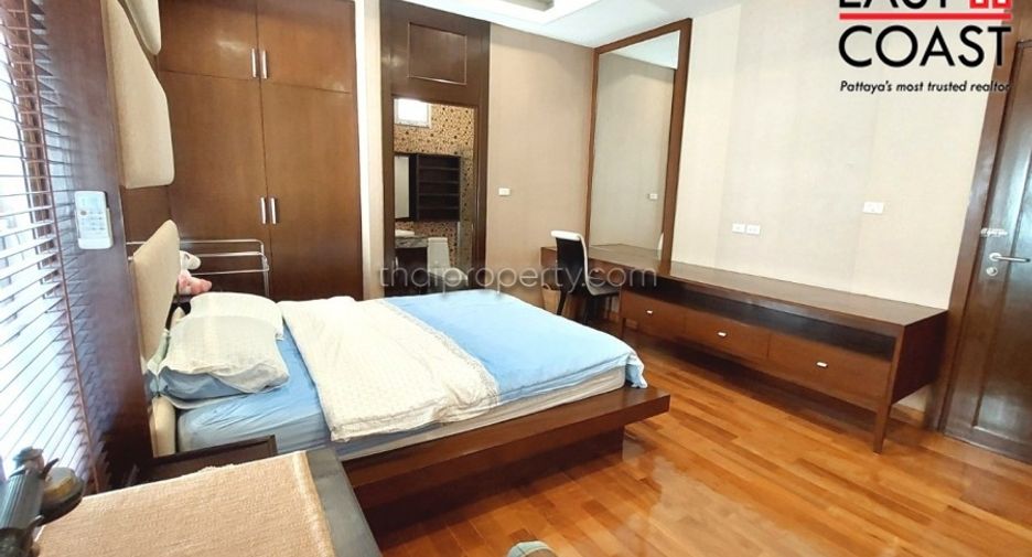 For sale 3 bedrooms house in Sattahip, Chonburi