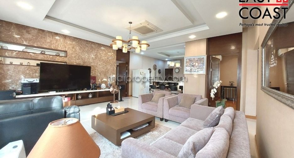 For sale 3 bedrooms house in Sattahip, Chonburi