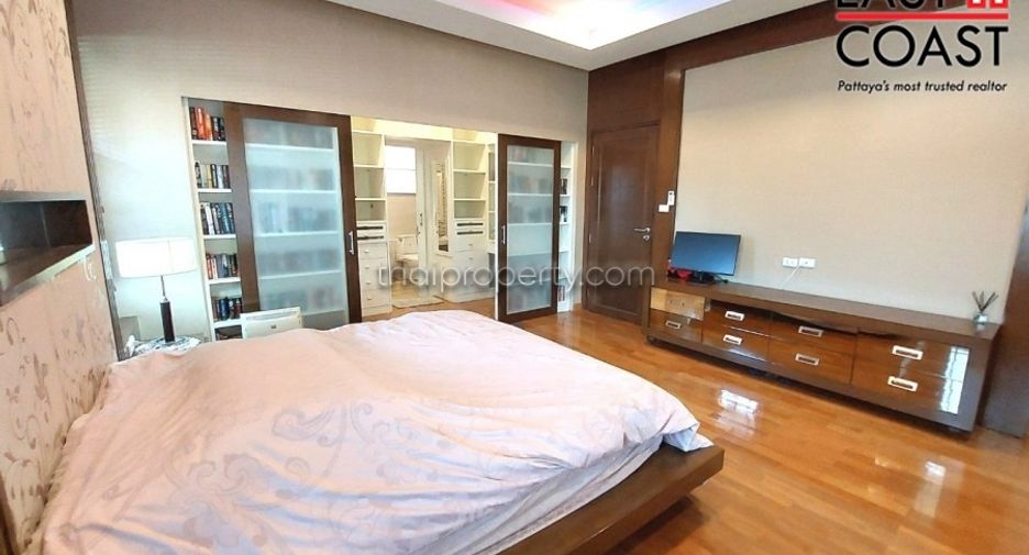For sale 3 bedrooms house in Sattahip, Chonburi