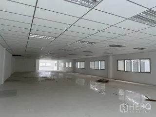 出租 仓库 在 Khlong Luang, Pathum Thani