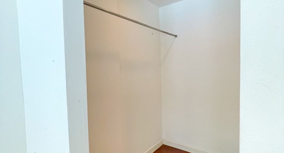 For sale 4 bedrooms condo in Hua Hin, Prachuap Khiri Khan