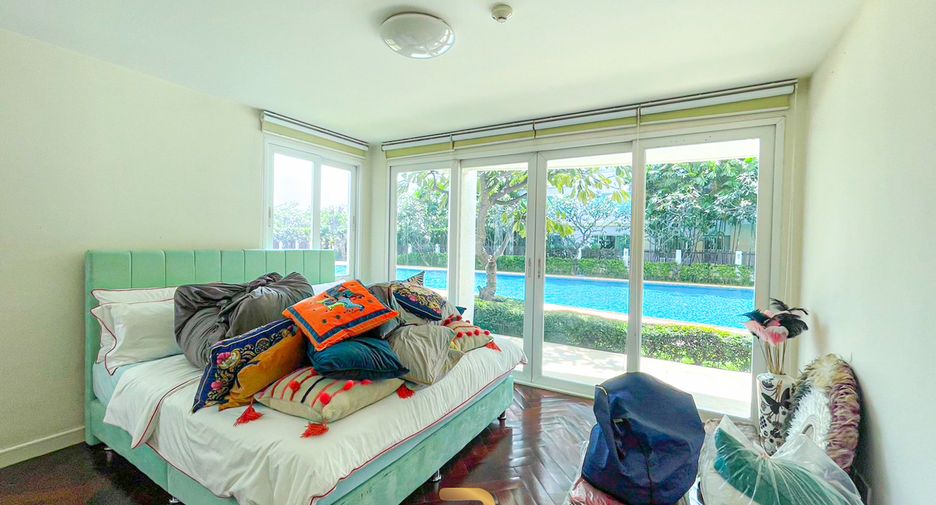 For sale 4 bedrooms condo in Hua Hin, Prachuap Khiri Khan