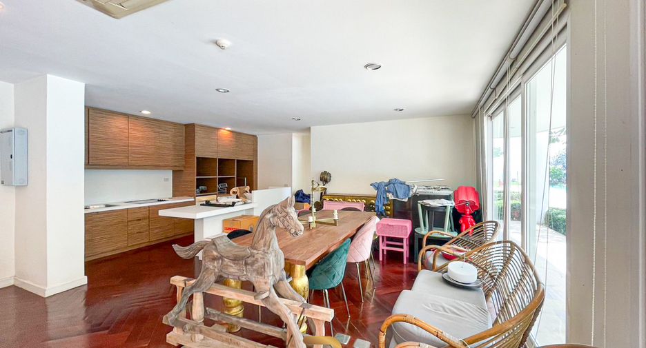 For sale 4 bedrooms condo in Hua Hin, Prachuap Khiri Khan