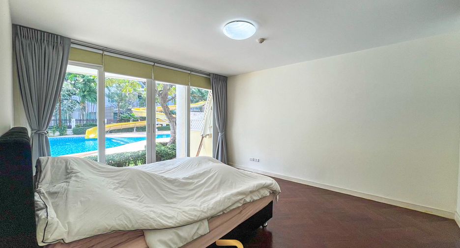 For sale 4 bedrooms condo in Hua Hin, Prachuap Khiri Khan