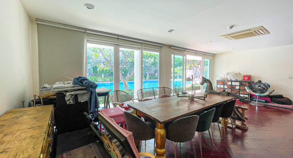 For sale 4 bedrooms condo in Hua Hin, Prachuap Khiri Khan