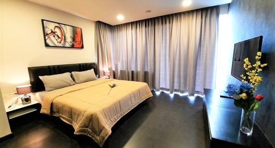For sale 3 bedrooms condo in Jomtien, Pattaya